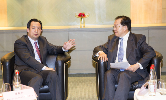 黑龙江省省长陆昊在港会晤集团领导（图）