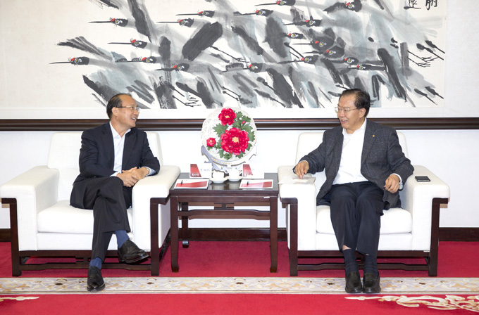 山东省季缃绮副省长到访集团（图）
