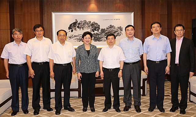姜岩总经理会见济宁市长梅永红（图）