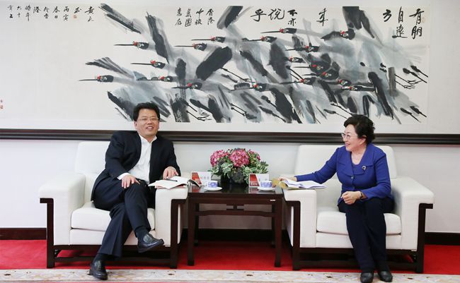云南省人民政府刘慧晏副省长一行到访集团（图）