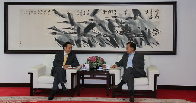 集团张学武董事长会见中国农业银行赵欢行长（图）