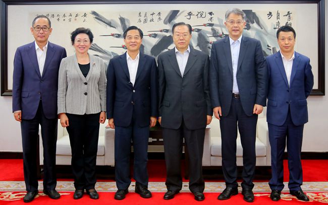 集团领导与招商局集团李建红董事长、李晓鹏总经理一行举行会谈（图）