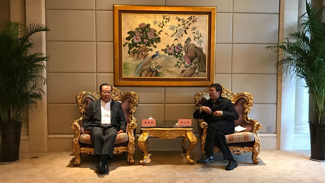 集团张学武董事长会见焦作市委书记王小平（图）