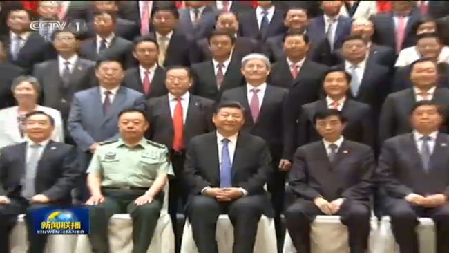 張學武董事長、姜岩總經理出席慶祝香港回歸20周年系列重要活動（圖）