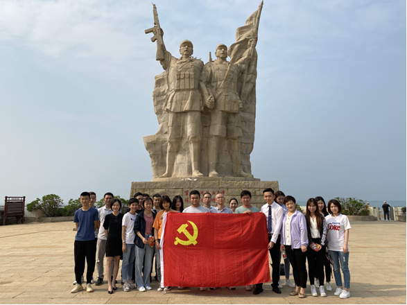 碧海丹心，迈向胜利的起点-美兰免税走进海南解放公园开展党史学习教育活动