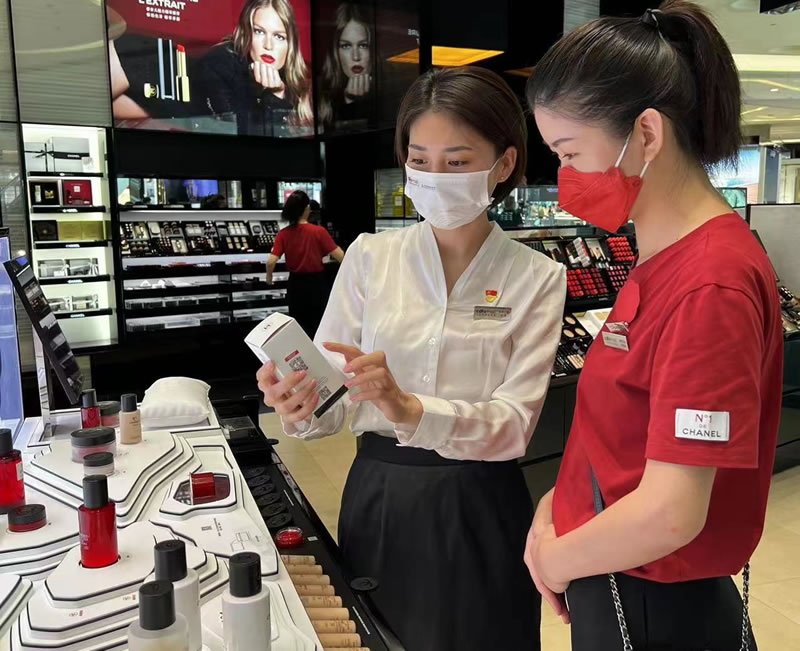 我和我的新时代｜免税销售专员到销售主管的“十年蜕变”