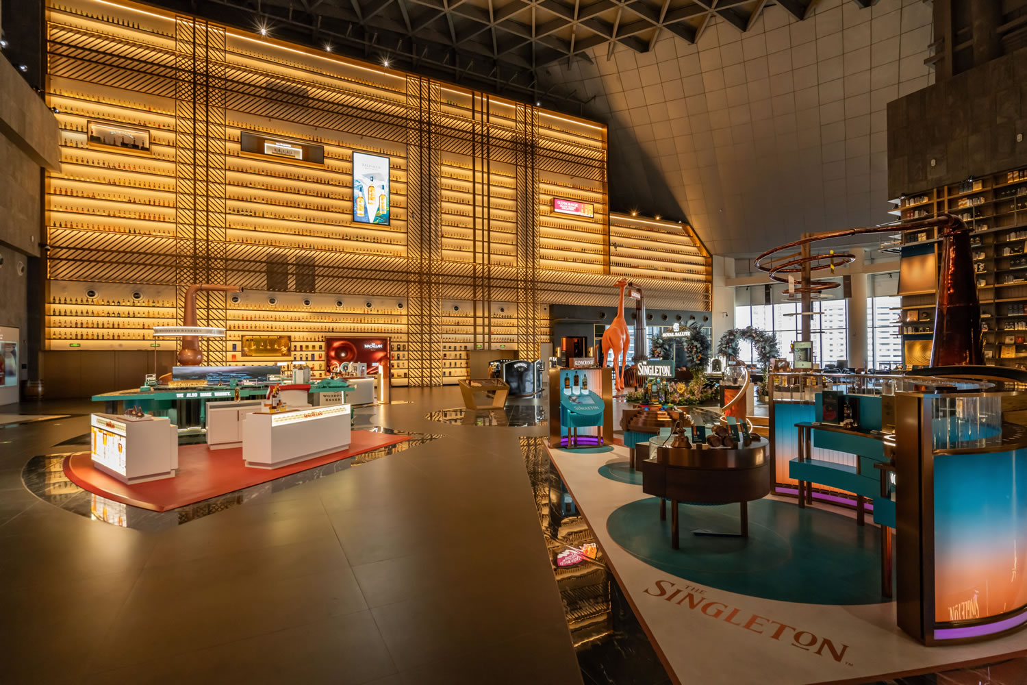 封关倒计时!中免集团十余年深耕树立海南离岛免税消费新标杆